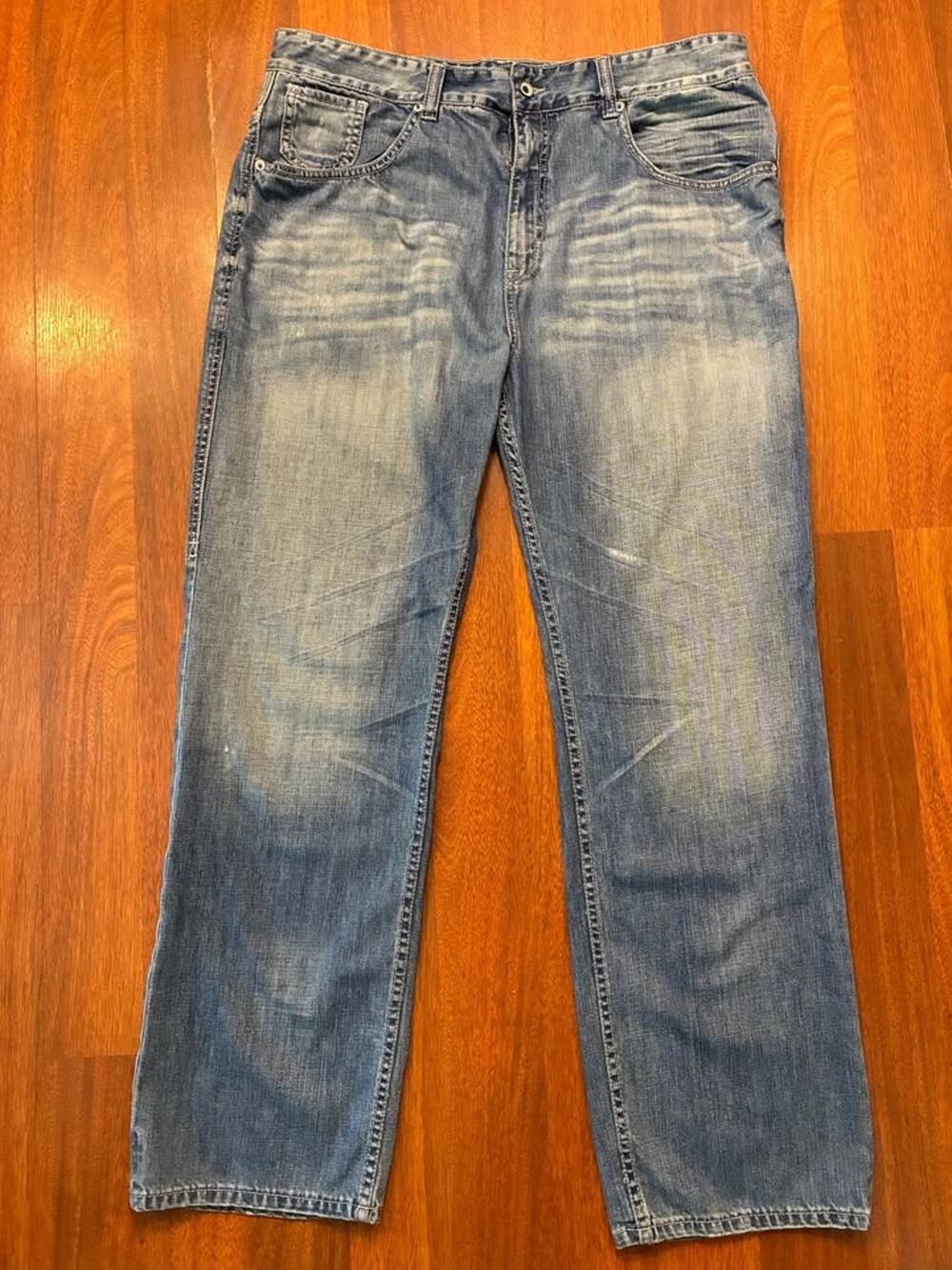 Vintage Y2K Rocawear Original Fit Baggy Jeans Men’s W40 Distressed Hip Hop Denim